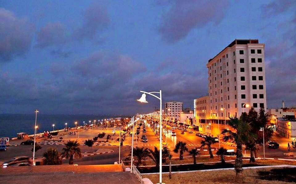 Appart Hotel Excellent Надор Екстер'єр фото